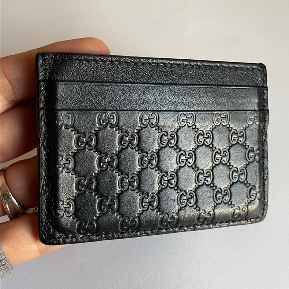 Gucci Other - Gucci Emblem Leather Card Case 2018-2020 Barely Carried